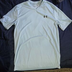 Under Armour Men’s Pale Blue V-Neck Performance Tee